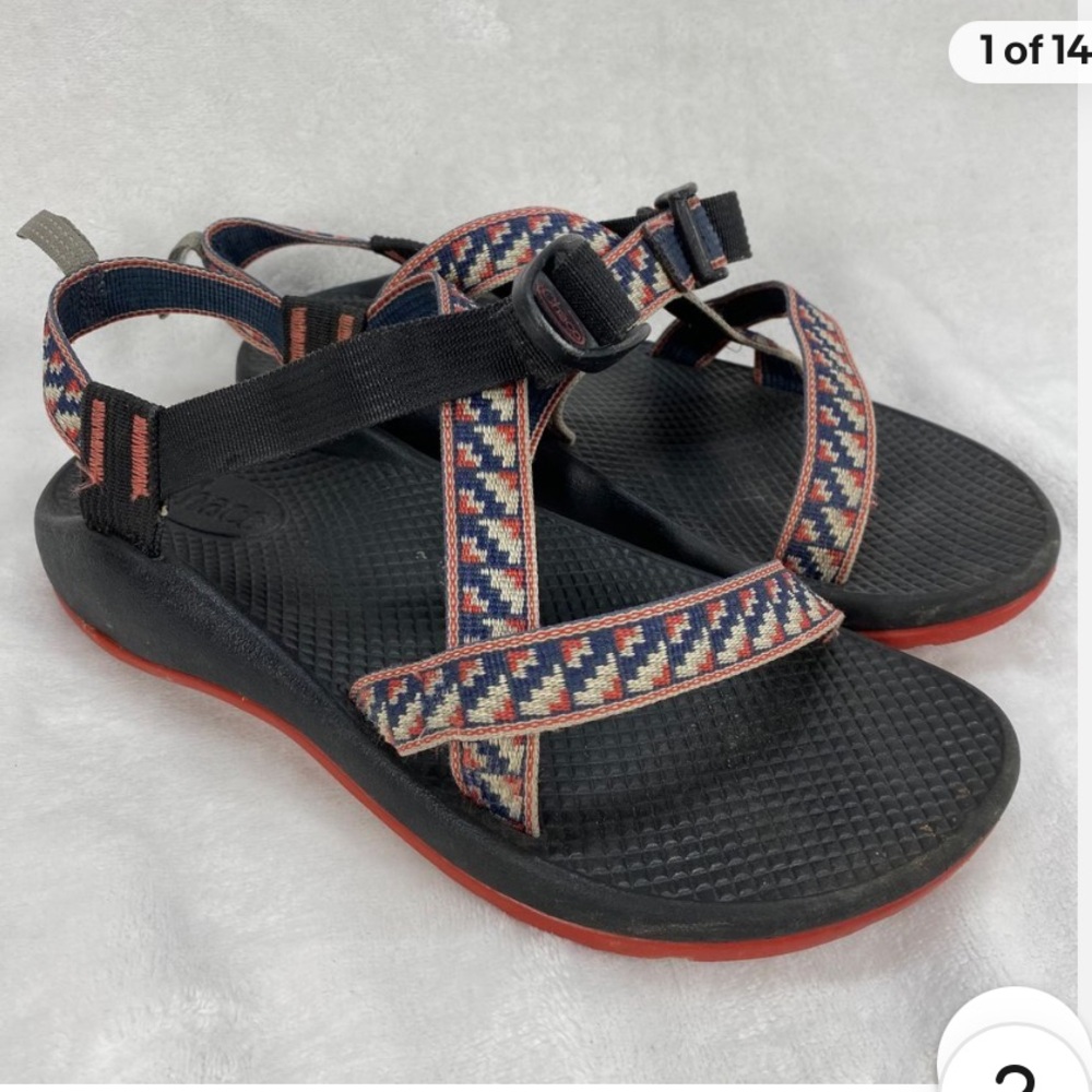 Chaco sandals Girls Size 4 Z/Cloud Aztec Pattern Outdoor Hiking Athletic shoes